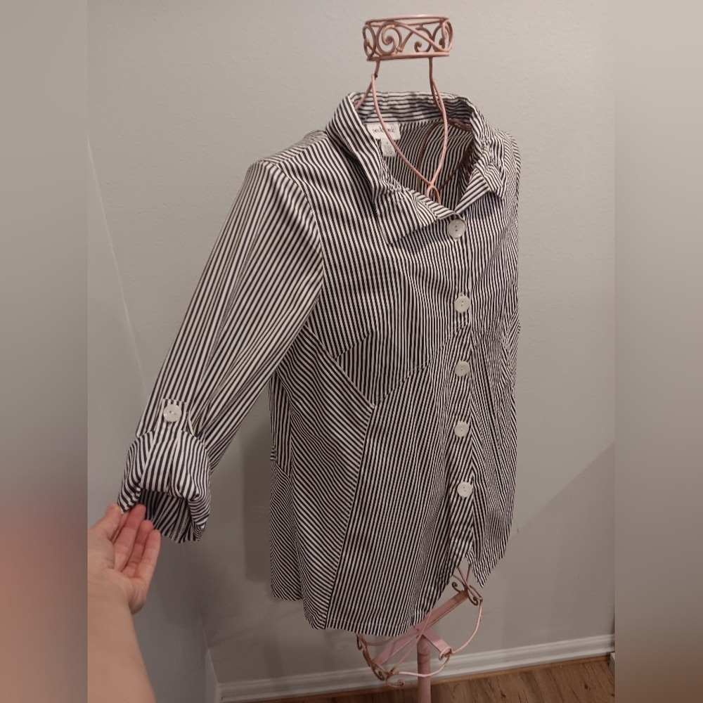 Striped Button-Up Shirt - Picture 6 of 7